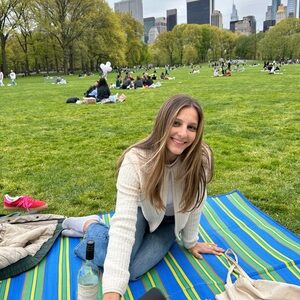 Meet your Posher, Maddie